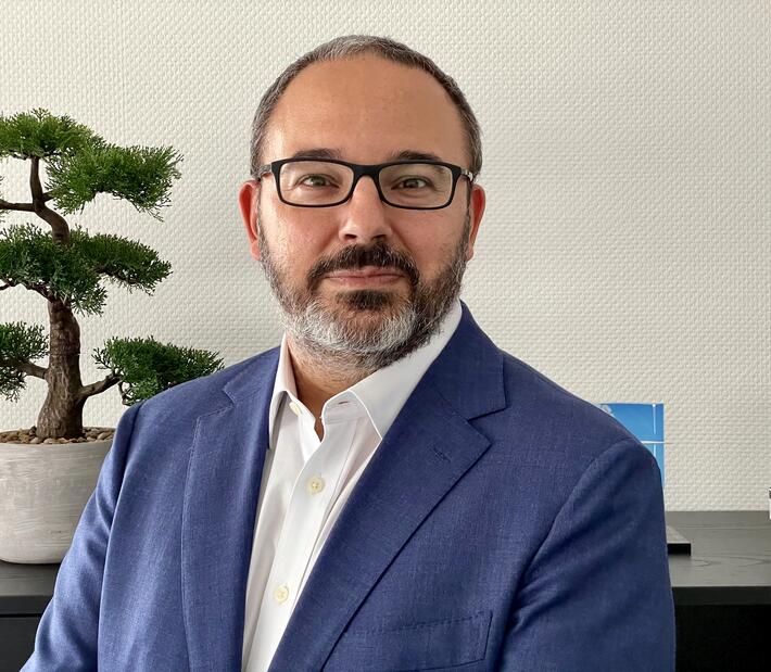 Dr. Denis Bagbasi