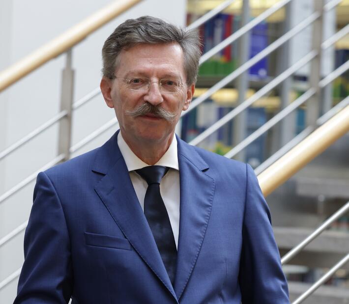 Portrait Prof. Dr. Thomas Köster