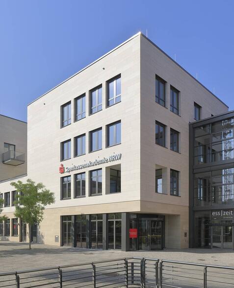 Nahaufnahme Sparkassenakademie NRW