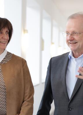 Frau Prof. Dr. Claudia Breuer im Gespräch mit Dr. Klaus Krummrich